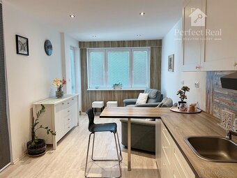 🏡 PREDAJ: 1-izbový byt s loggiou a parkovaním, Senec 🏡 - 2