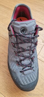 Dámske turistické topánky Mammut 38 - 2