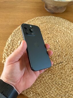 Ponúkam na predaj Apple iPhone 16 Pro 128GB Black Titanium - 2