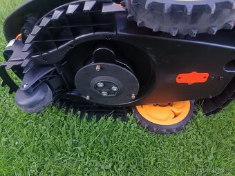 Robotická kosačka Riwall PRO RRM 800 - 2