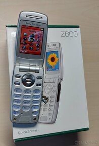 Sony Ericsson Z600 - 2