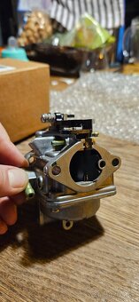Predám karburátor na lodný motor Mercury 6HP 3303-8M0053668 - 2