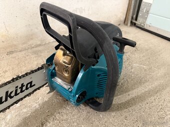 Motorová píla Makita EA5600F - 2