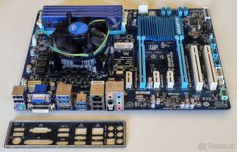 Gigabyte GA-H77-D3H + E3-1230v2 (i7-3770) + 16 GB DDR3 - 2