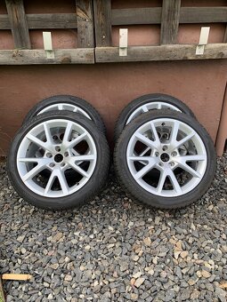 5x112 R18 Audi A5/A4 zimná sada - 2