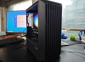 Herný stolný PC s Nvidia GeForce RTX 5060 - 2