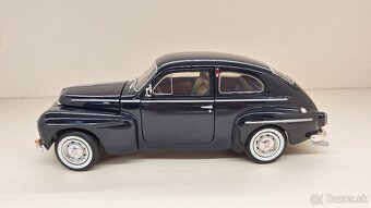 1:18 VOLVO PV544 - 2