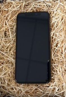Apple iPhone 11 Pro Sivý - 64GB - 2