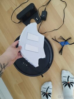 Robotický vysávač INSIDO s mopom - 2