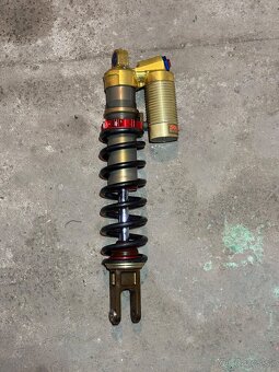 Zadný tlmič solva - 2