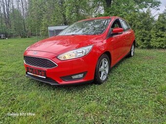 Ford Focus 1.0 EcoBoost 92kw. Rok: 2/2017 Palivo: benzín Ob - 2