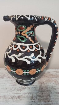 Starožitnosti -vazy,knihy, fotoaparát - 2