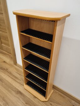 Predám stojan na CD/DVD - 2