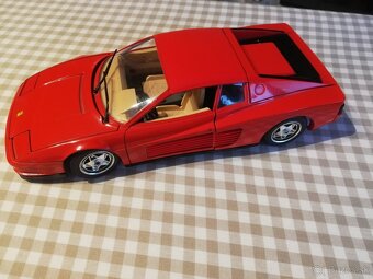 1:18 FERRARI testarossa Bburago - 2