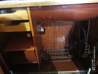 Predám šijací stroj - 2