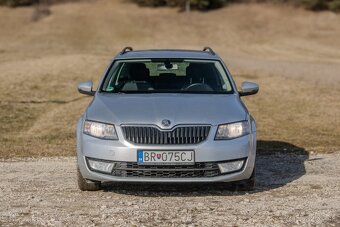 Škoda Octavia Combi 2.0 TDI Business DSG - 2