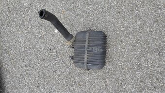 Všelijaké plasty z Audi A4 B7 - 2