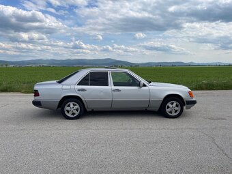 Mercedes-Benz W124 E300D - 2
