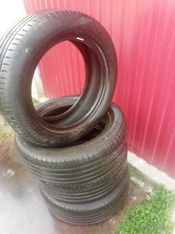 Predám 4ks letné pneu.235/55R18 Pirelli dezen 5,4mm - 2