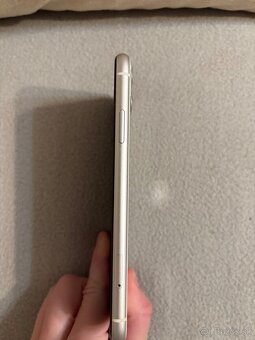Predám iPhone 11, 64gb white - 2