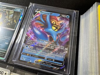 Pokemón MEGA balík (E): 100ks kariet v obaloch s V + darčeky - 2