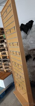 Skrinka na úchytky 2,3m - 2