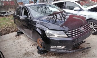 Volkswagen Passat B7 1.6 TDI 2011 predám DVERE, MOTOR CAY - 2