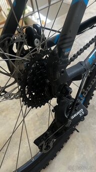 Horský bicykel Btwin Rockrider 520 kolesa 27,5’ - 2