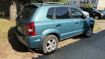 Hyundai Tucson - 2