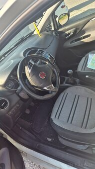 Fiat Punto EVO - 2