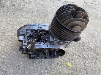Motor cz 175 - 2