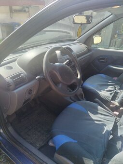 Renault clio - 2