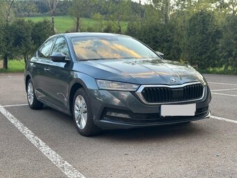 Octavia IV 1.5 TSI–krásna šedá metalíza,2021, bez investícií - 2