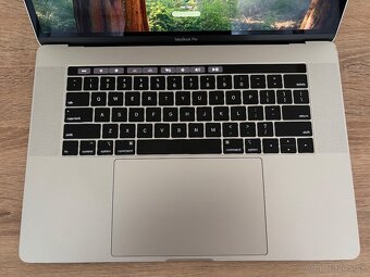 Apple MacBook Pro 15,4" 2018 - 2
