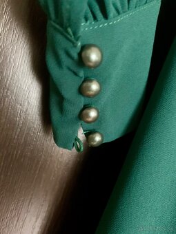 Tmavozelené spoločenské šaty - 2