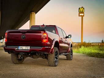 Dodge Ram Laramie 2019 - 2