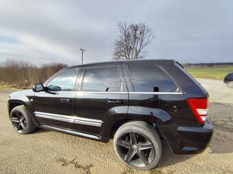 Jeep Grand Cherokee srt8 - 2