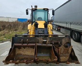 Komatsu WB 93R s TP a ŠPZ - 2