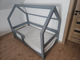 Domcekova postel - 2