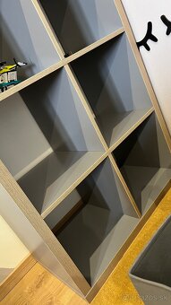 Policovy regal Kallax ikea - 2