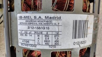 motor z práčky - 2