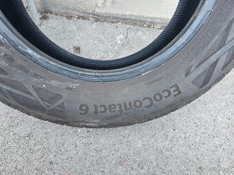Pneu 215/60 R16 - 2