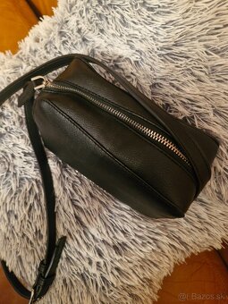 Mala kabelka Calvin Klein - 2