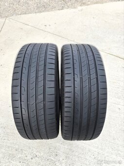 235/55 R18 Continental - 2