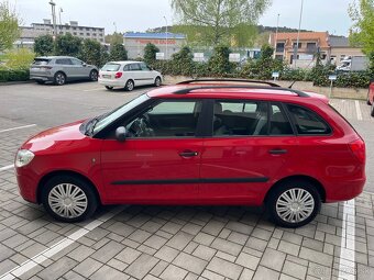 Škoda fabia 1.2 R.V.2010 125 000 KM - 2