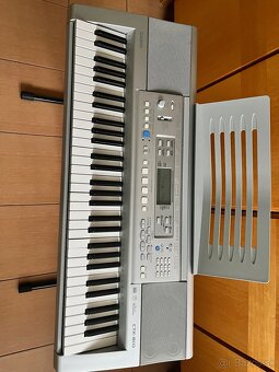 Keyboard Casio - 2