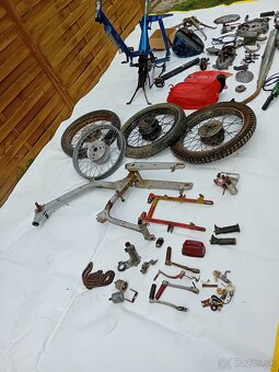 Súčiastky, diely JAWA PIONIER 50 V CELKU - 2