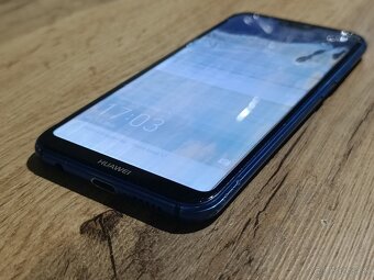 Huawei P20 Lite Midnight Blue na náhradné diely/opravu - 2