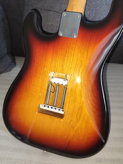 Fender Stratocaster ST-68 CIJ 1999 export - 2