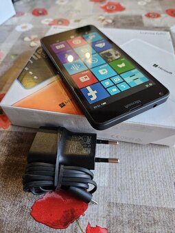 Microsoft Lumia 640 LTE - 2